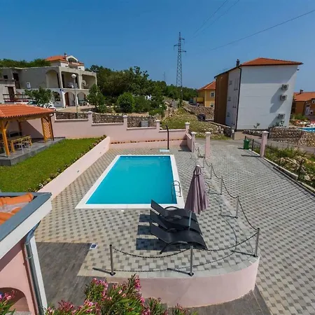 In 39198 * Crikvenica